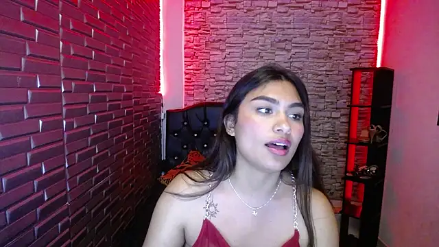 Chat +18 de katta_pink ao vivo