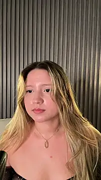 MiaPetit_ Adlı Modelin Canlı XXX Sohbeti