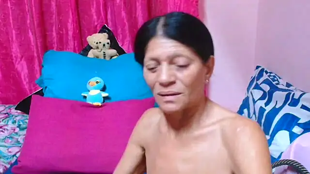 Chat XXX en directo de SLUTTYROXY