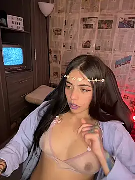 i_am_nina_ Adlı Modelin Canlı XXX Sohbeti