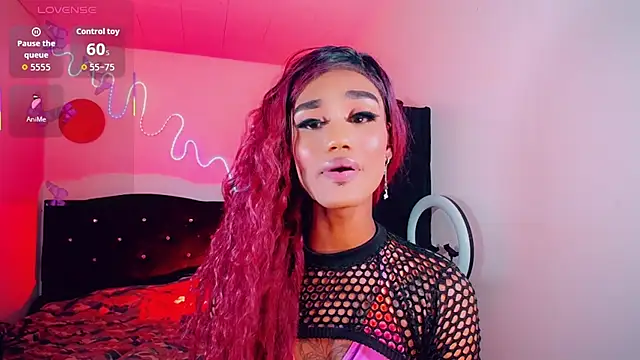 Chat XXX en directo de Kendall_hornyy