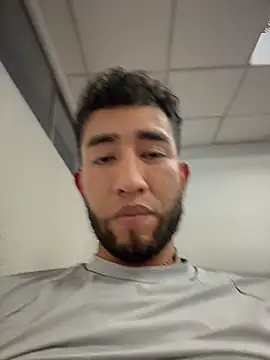 liam_bronw's Live XXX Chat