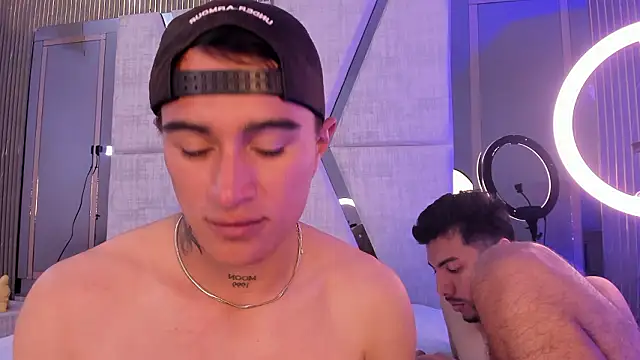 LiamDeep's Live XXX Chat