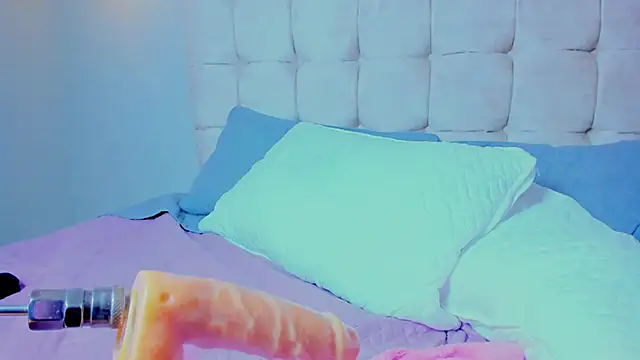 Онлайн чат XXX twink_royale18