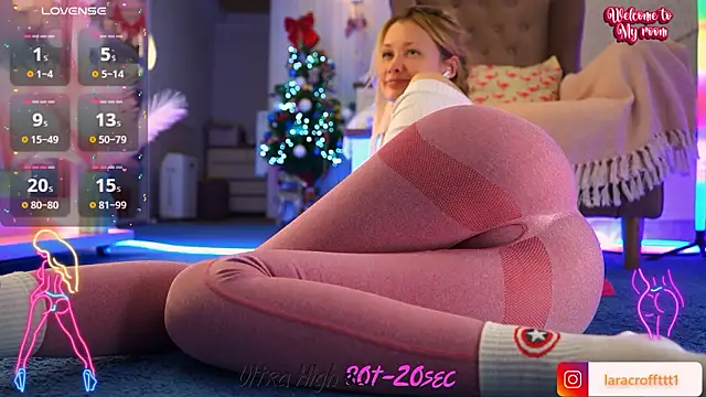 laracroftt1: онлайн-секс-чат