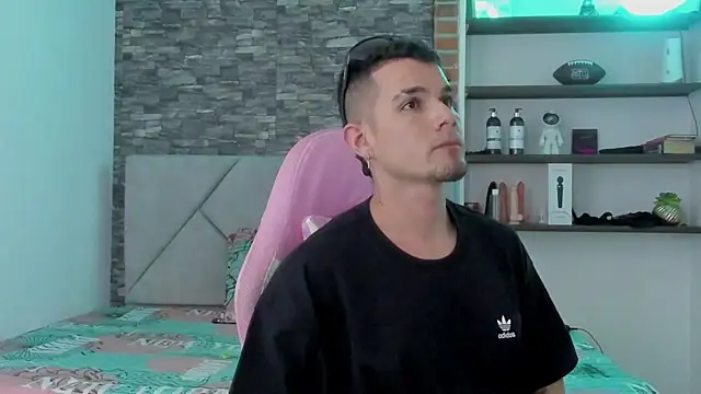 BooyHott_ Live XXX-Chat