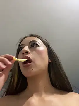 SOL_EF Live XXX-Chat