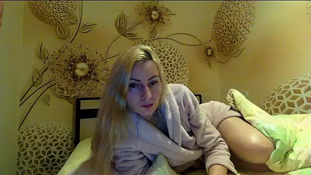 Yourrealgirl Webcam Show