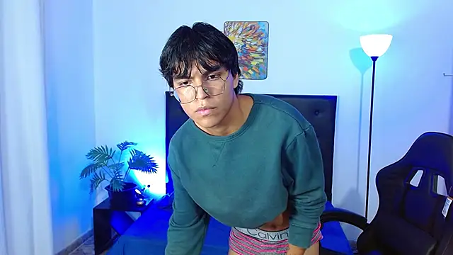 Maecum18 Live XXX-Chat