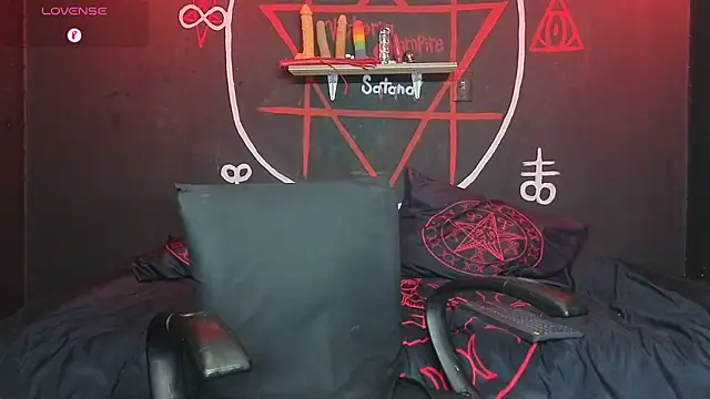 Victoriavampire666's Webcam Show