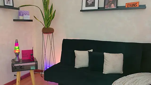 Chatroom XXX en direct de EmmyEvans1