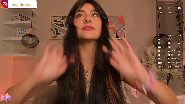 cute__cherry_ Adlı Modelin Canlı XXX Sohbeti