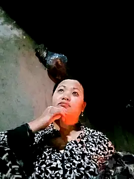 -Liuen- 网络视讯表演