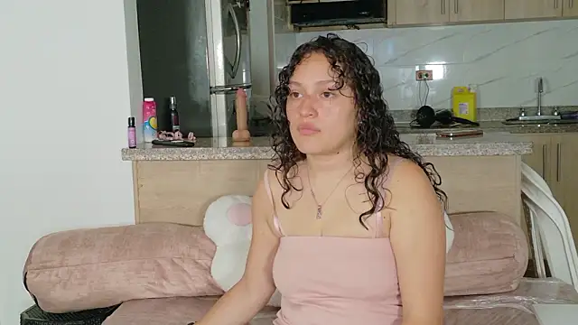 MeganDolll webcam show