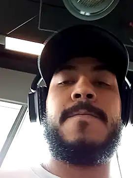 Elgroney23のウェブカメラショー