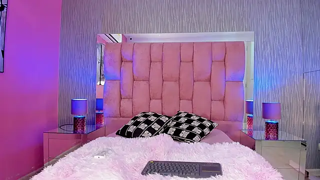 Fernanda_Thail Adlı Modelin Web Kamerası Şovu