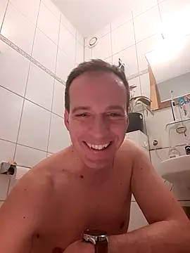 MatzeBTTM81 Live XXX-Chat