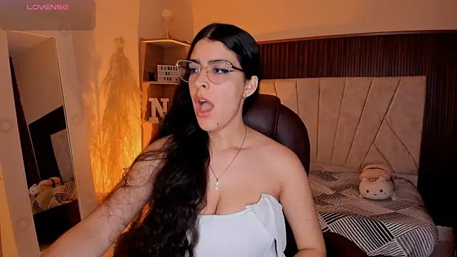 Czat XXX na żywo – _Niah_