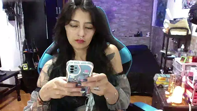 AngelaQueen_のライブXXXチャット