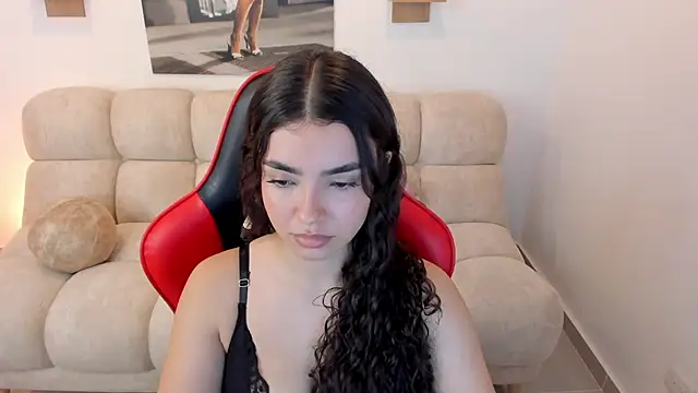 IsaConnor Adlı Modelin Canlı XXX Sohbeti