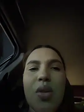 Chat +18 de Colibri_Centaura ao vivo