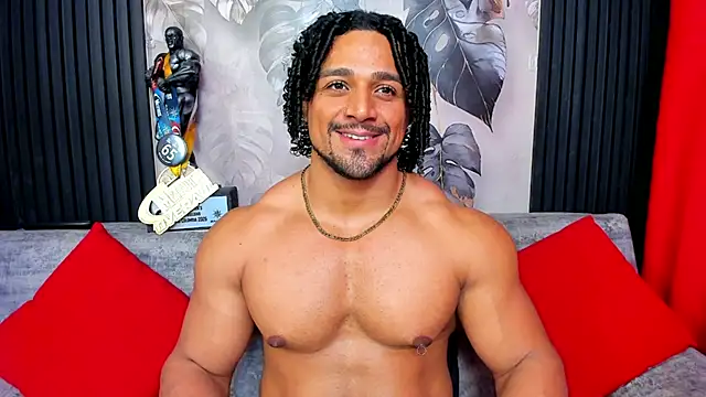 MikeEstevess Show in webcam