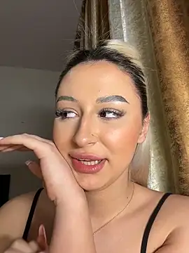 Kylie_One Webcam show