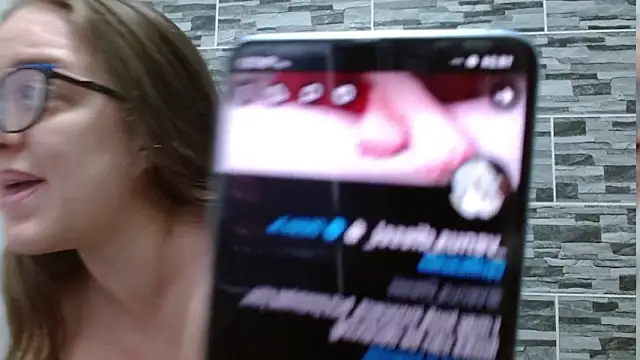 Venus_Santana 即時 XXX 聊天