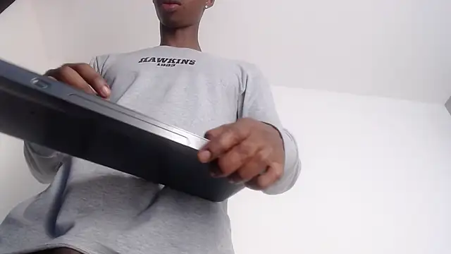 Chat XXX ao vivo de drake_brwon_23