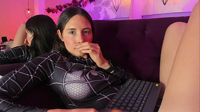 Rachel_Foxy Adlı Modelin Canlı XXX Sohbeti