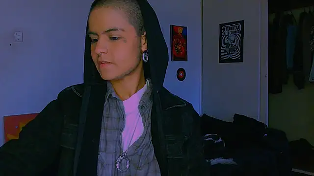 alex_one888 élő XXX-chatje