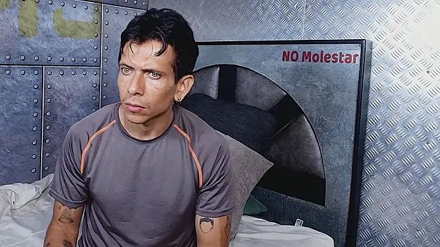 TheKing_39_ Live XXX-Chat