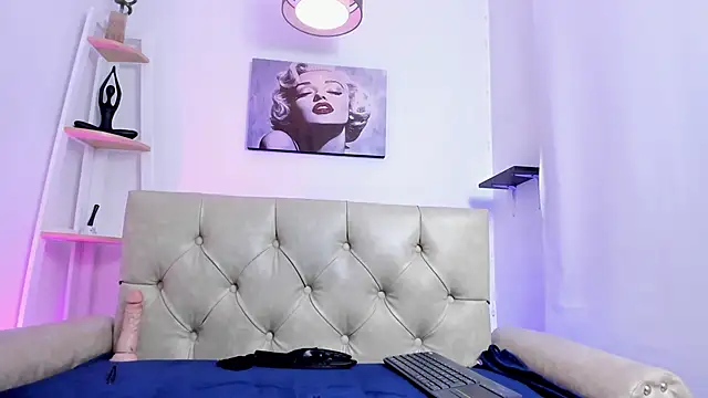 AuroraSimmons' Live XXX Chat