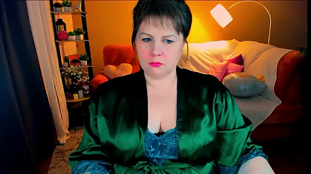 CrystaalStaar Chat XXX in diretta