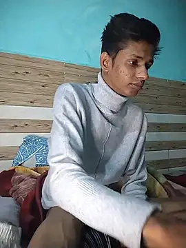 xoupleaura Adlı Modelin Canlı XXX Sohbeti