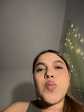 Colibri_Centaura 即時 XXX 聊天