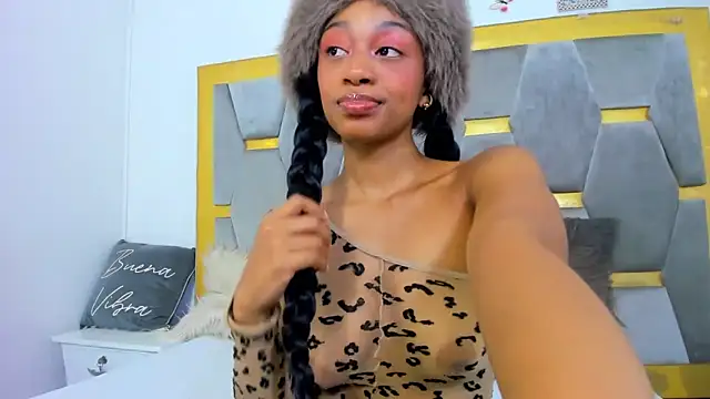 Chatroom XXX en direct de AliyahBrowns