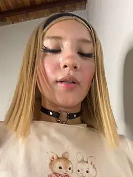 دردشة SweetBunnyGF الجنسية المباشرة