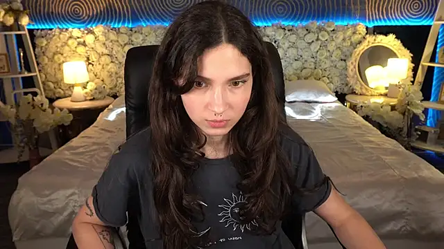 Czat XXX na żywo – BabyFlowerr