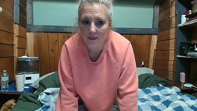 lisaxlovexxx: διαδικτυακό σόου στην κάμερα