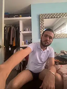 Alexitho25 Adlı Modelin Canlı XXX Sohbeti