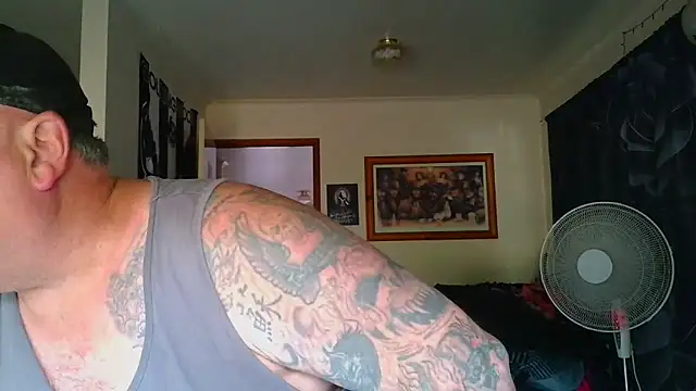 Živý XXX chat KINKYBLUEYES69