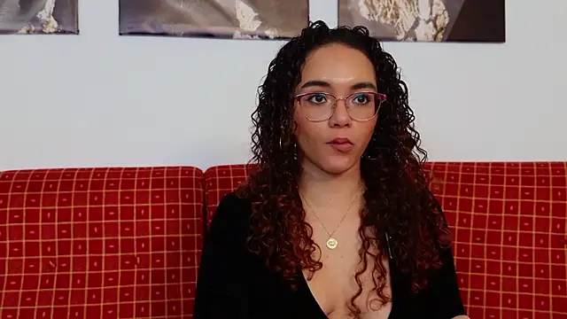 Taylor_Tina Chat XXX in diretta