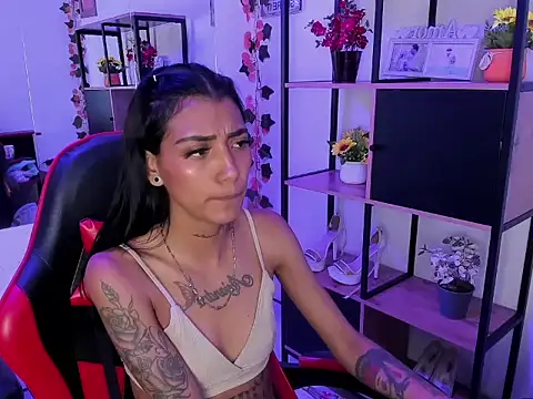 Chat XXX en directo de KarlaSlutSkinny__