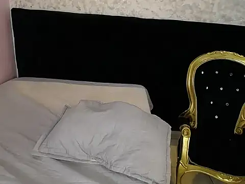 Chatroom XXX en direct de Alaiia___