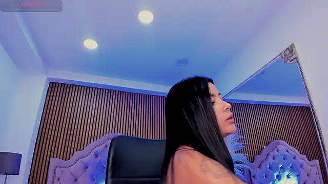 Онлайн чат XXX SelenaStonne