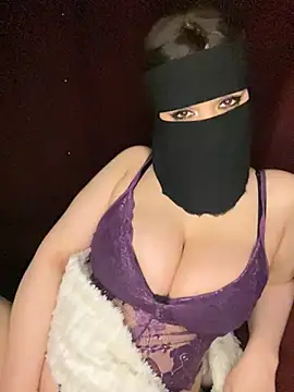 RooVaaN-Xx – Naživo XXX chat