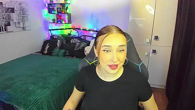 Czat XXX na żywo – CrazyBitchInLace