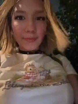 Chat +18 de SweetBunnyGF ao vivo