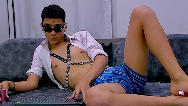 Онлайн чат XXX tiian_